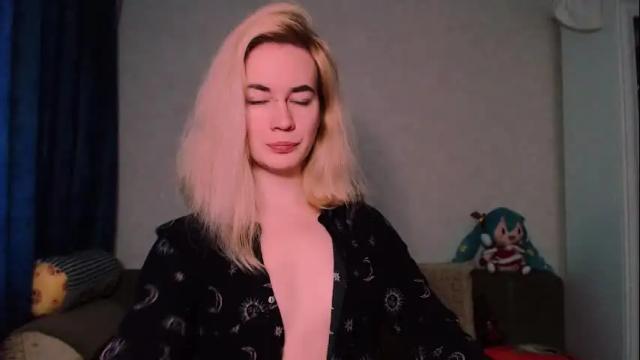 Image 11 of carinfox Stream on Chaturbate on 5 days ago