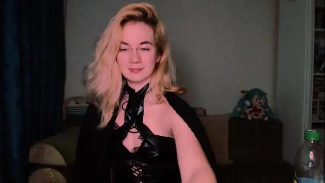 Image 12 of carinfox Stream on Chaturbate on 2 months ago
