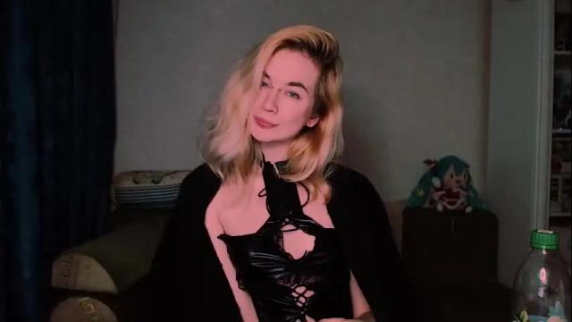 Image 4 of carinfox Stream on Chaturbate on 2 months ago