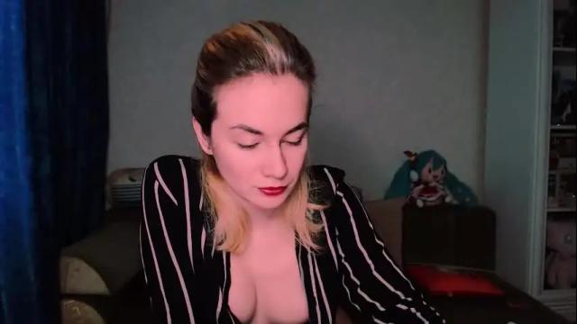 Image 2 of carinfox Stream on Chaturbate on 1 month ago