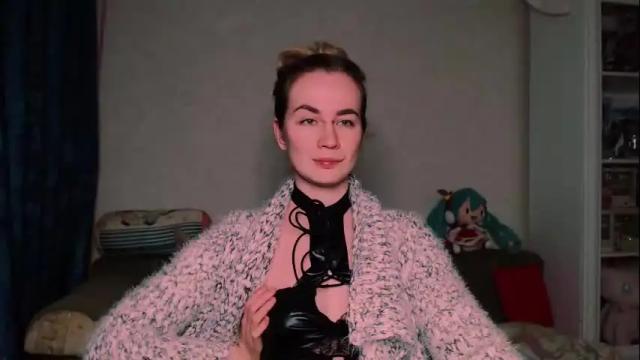 Image 2 of carinfox Stream on Chaturbate on 1 month ago