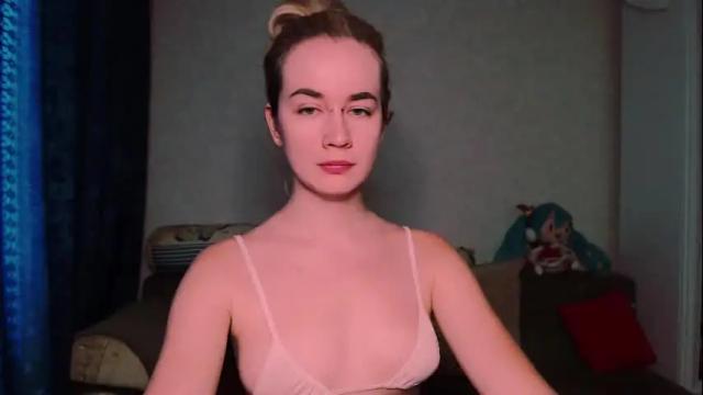 Image 12 of carinfox Stream on Chaturbate on 26 days ago