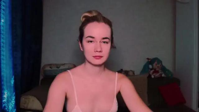Image 7 of carinfox Stream on Chaturbate on 26 days ago