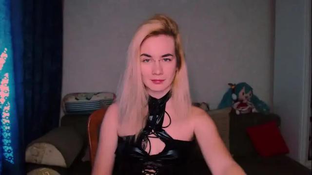 Image 12 of carinfox Stream on Chaturbate on 23 days ago