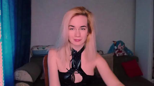 Image 7 of carinfox Stream on Chaturbate on 23 days ago