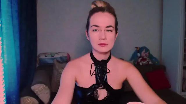 Image 2 of carinfox Stream on Chaturbate on 19 days ago
