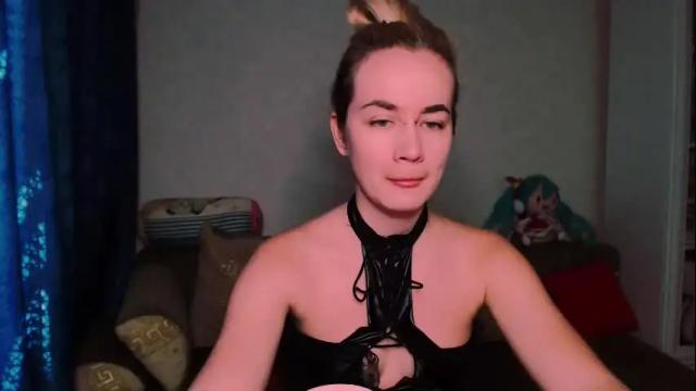 Image 8 of carinfox Stream on Chaturbate on 19 days ago