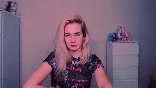 Image 2 of carinfox Stream on Chaturbate on 1 day ago