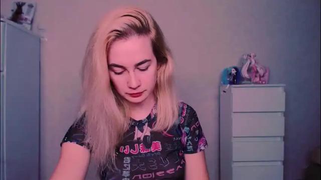 Image 3 of carinfox Stream on Chaturbate on 1 day ago