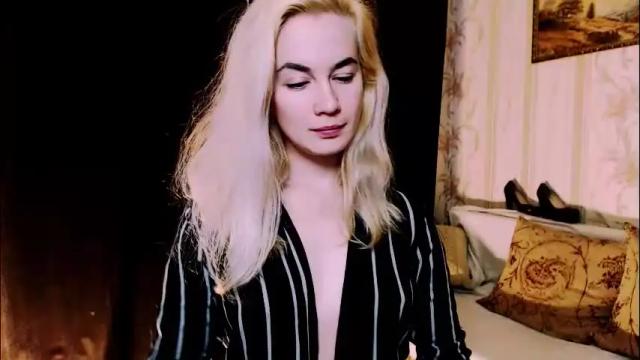 Image 11 of carinfox Stream on Chaturbate on 1 month ago