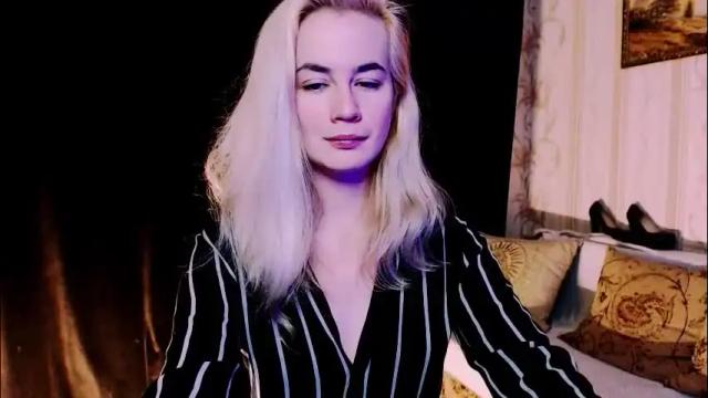 Thumbnail 2, carinfox's Stream at Chaturbate, 1 month ago