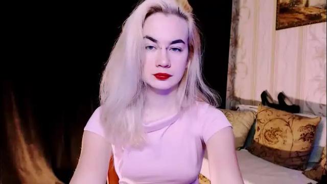 Image 2 of carinfox Stream on Chaturbate on 1 month ago