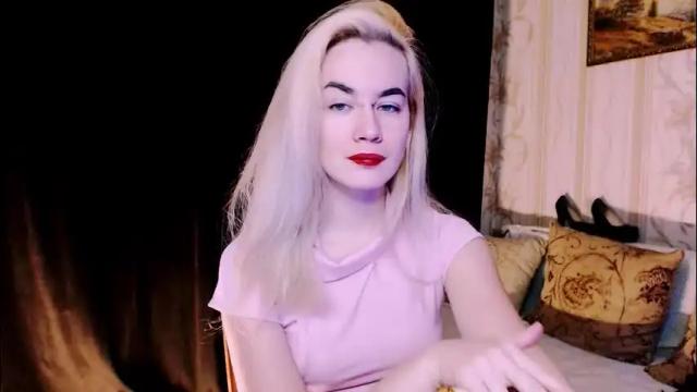 Image 3 of carinfox Stream on Chaturbate on 1 month ago