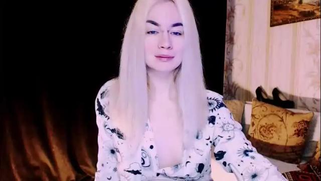 Thumbnail 2, carinfox's Stream at Chaturbate, 1 month ago