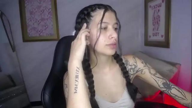 Image 2 of carla_cortes_b Stream on Chaturbate on 1 month ago