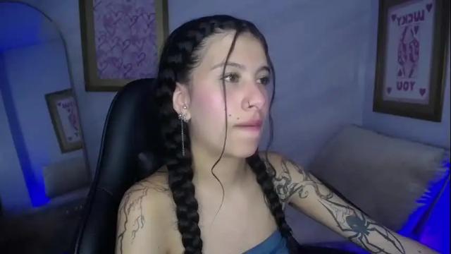 Image 2 of carla_cortes_b Stream on Chaturbate on 1 month ago