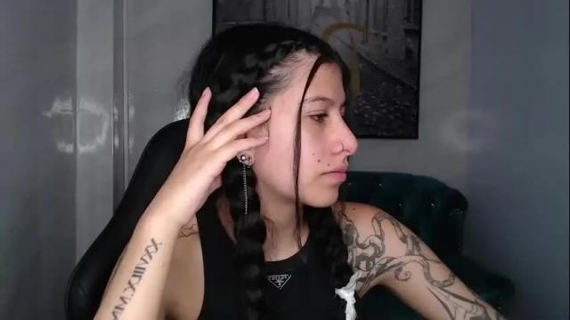 Image 2 of carla_cortes_b Stream on Chaturbate on 1 month ago