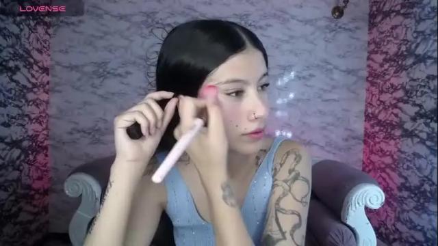 Image 2 of carla_cortes_b Stream on Chaturbate on 24 days ago