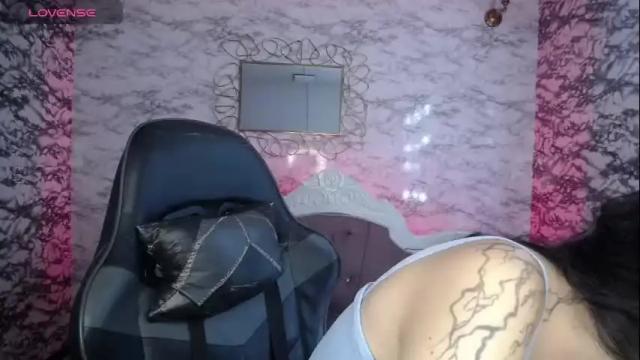 Image 3 of carla_cortes_b Stream on Chaturbate on 24 days ago