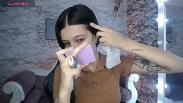 Image 2 of carla_cortes_b Stream on Chaturbate on 22 days ago