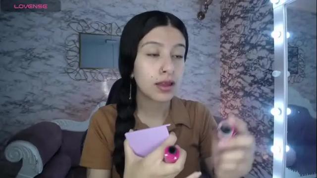 Image 3 of carla_cortes_b Stream on Chaturbate on 22 days ago