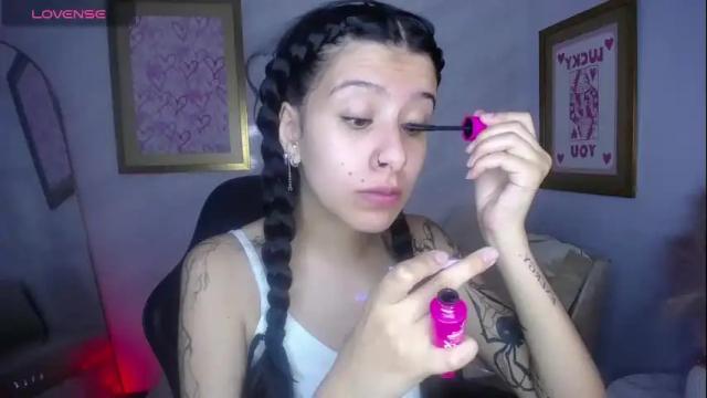 Image 6 of carla_cortes_b Stream on Chaturbate on 20 days ago