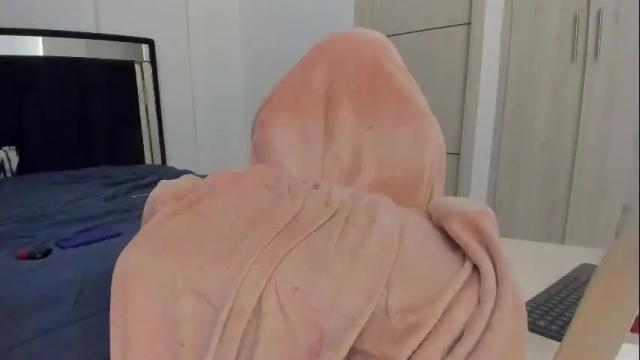 Image 8 of carla_jenner2 Stream on Chaturbate on 1 month ago