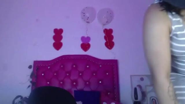 Image 3 of carla_laa Stream on Chaturbate on 17 months ago