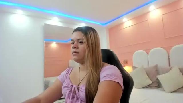 Image 7 of carla_montes Stream on Chaturbate on 18 months ago