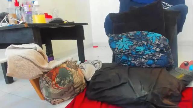 Image 6 of carla_prestige Stream on Chaturbate on 2 months ago