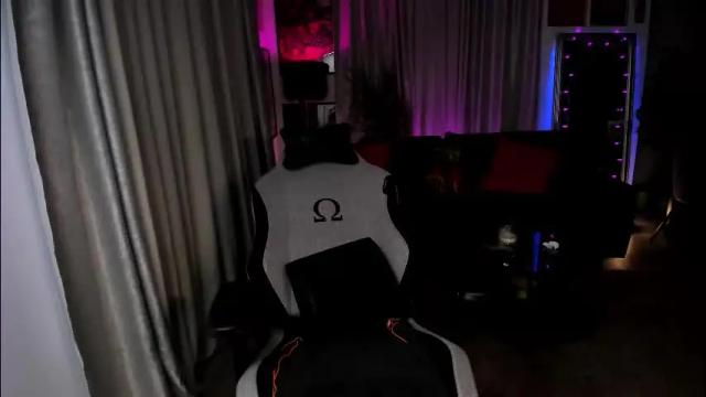 Image 11 of carladoll_ Stream on Chaturbate on 28 days ago