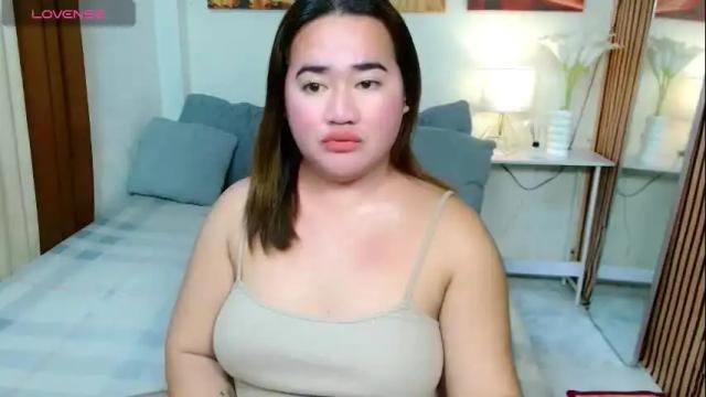 Image 7 of carlafuta Stream on Chaturbate on 1 month ago