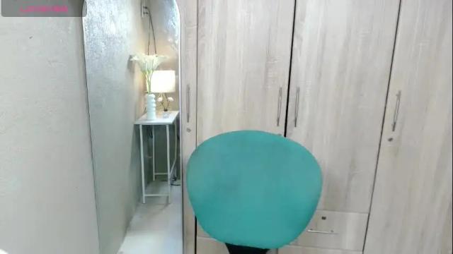 Image 7 of carlafuta Stream on Chaturbate on 21 days ago