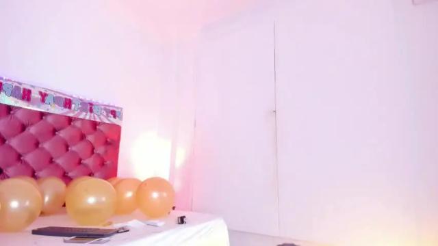 Image 7 of carlalee1 Stream on Chaturbate on 17 months ago