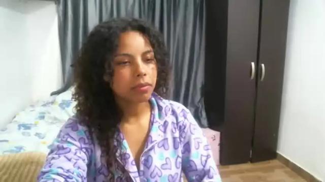 Image 8 of carlota_63 Stream on Chaturbate on 17 months ago
