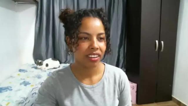 Image 3 of carlota_63 Stream on Chaturbate on 17 months ago