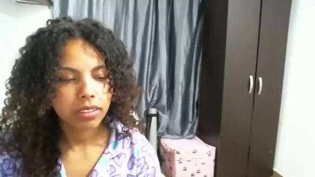 Image 3 of carlota_63 Stream on Chaturbate on 17 months ago