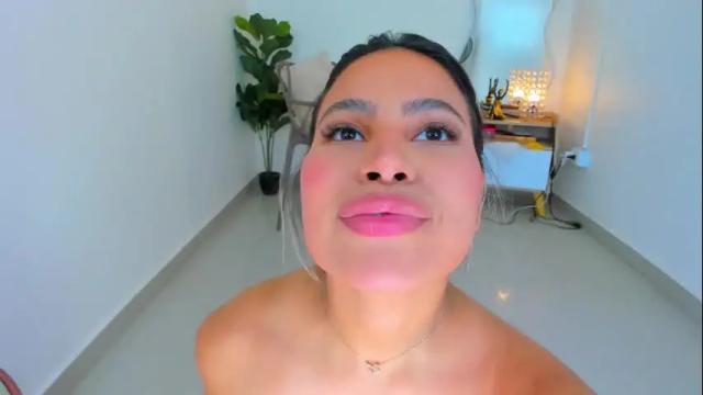 Image 11 of carlota_peach Stream on Chaturbate on 2 months ago