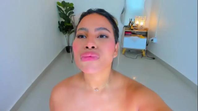 Thumbnail 3, carlota_peach's Stream at Chaturbate, 2 months ago