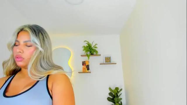 Thumbnail 1, carlota_peach's Stream at Chaturbate, 1 month ago