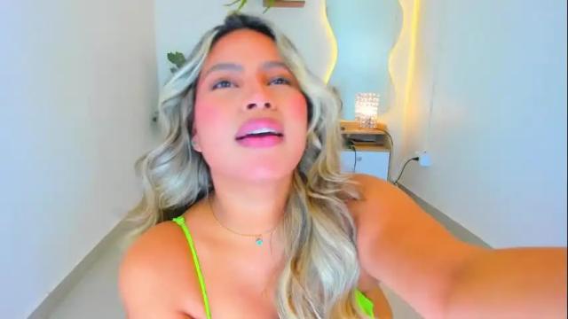 Image 8 of carlota_peach Stream on Chaturbate on 4 days ago