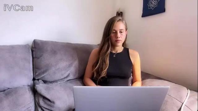 Image 3 of carlotta4you Stream on Chaturbate on 25 days ago