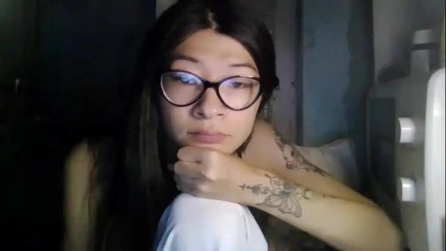 Image 3 of carlyjoy Stream on Chaturbate on 1 month ago