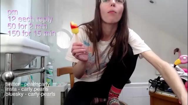 Image 2 of carlypearls Stream on Chaturbate on 1 month ago
