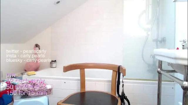 Image 3 of carlypearls Stream on Chaturbate on 25 days ago
