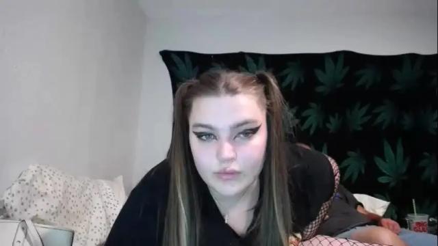 Image 2 of carlyrae420 Stream on Chaturbate on 1 month ago