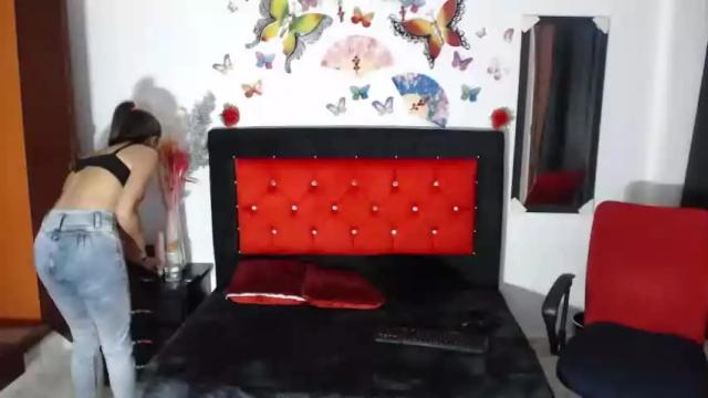 Image 2 of carme_villalovos Stream on Chaturbate on 12 months ago