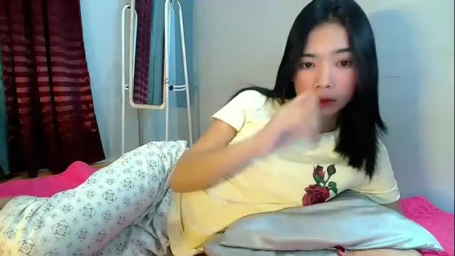 Image 2 of carmelasexmachinex Stream on Chaturbate on 1 month ago