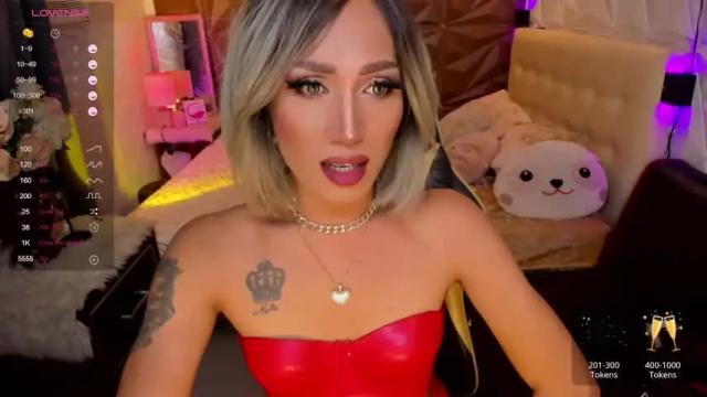 Image 10 of carmella_romance Stream on Chaturbate on 16 months ago