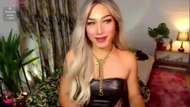 Image 2 of carmella_romance Stream on Chaturbate on 4 months ago